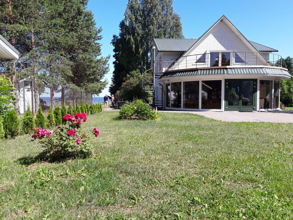Willipu Guesthouse Alatskivi ภายนอก รูปภาพ