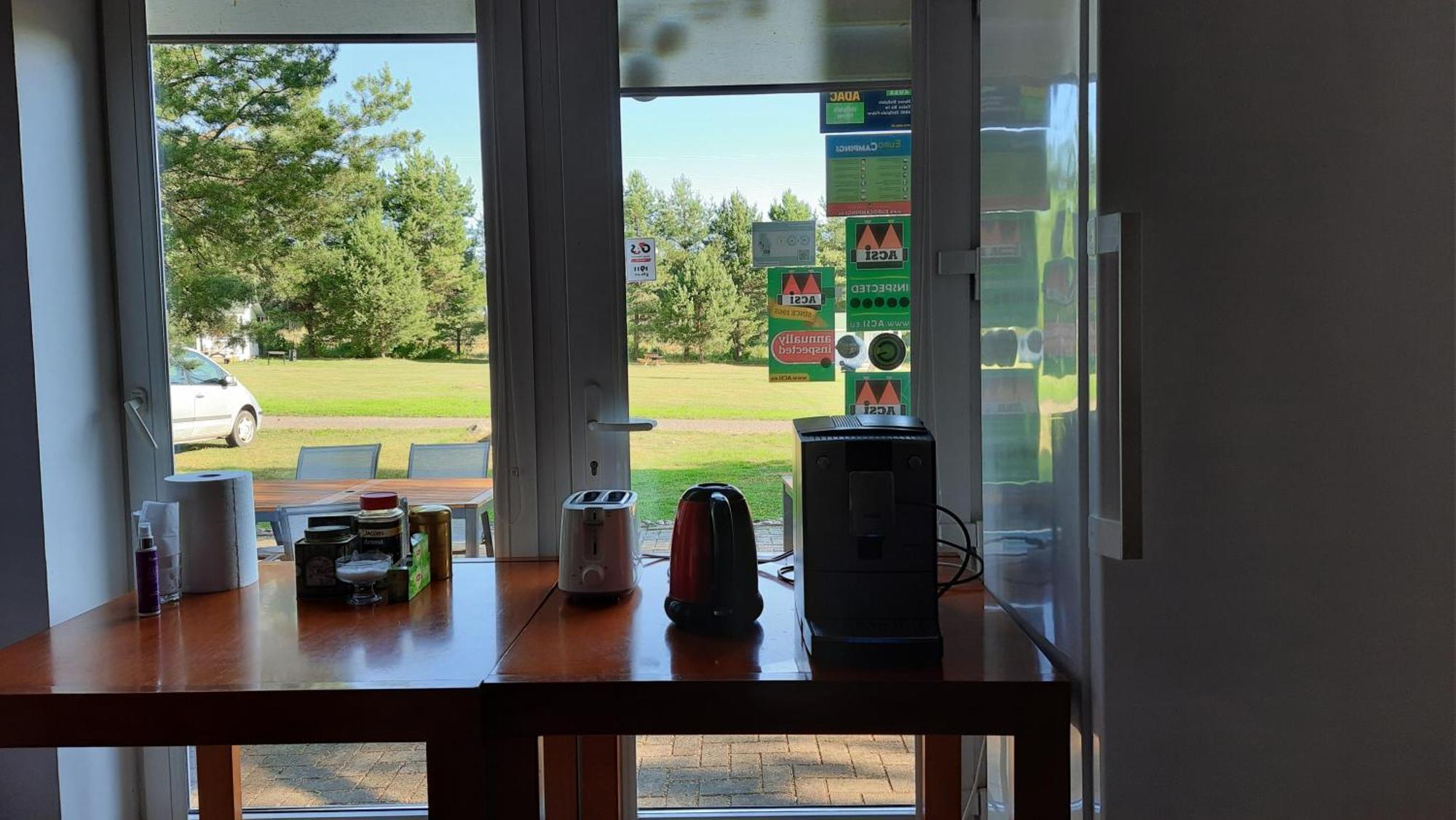 Willipu Guesthouse Alatskivi ภายนอก รูปภาพ